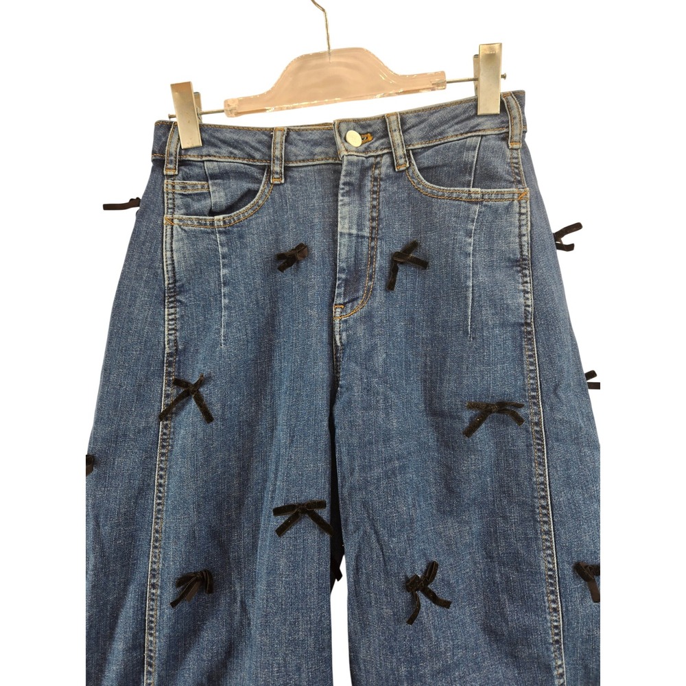 Pilcro Anthropologie Heritage Barrel Jeans 25 Blue Bow Applique Mid Rise Cropped - Picture 4 of 14